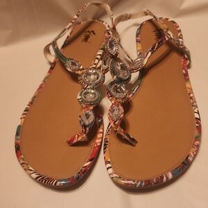 FIONI Clothing Multicolor Jeweled T-Strap Sandals